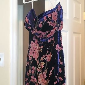 Lulu's floral pattern strapless long dress